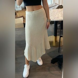 Creme knit Zara midi skirt size medium